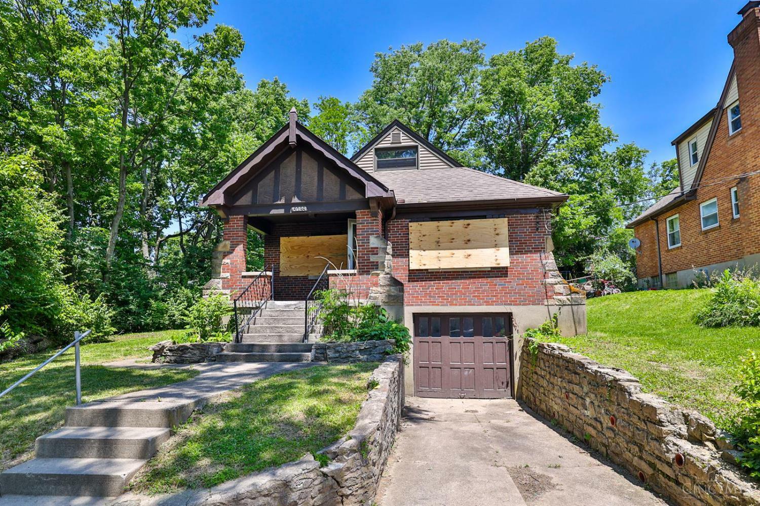 Property Photo: 5038 W High Street OH 45238