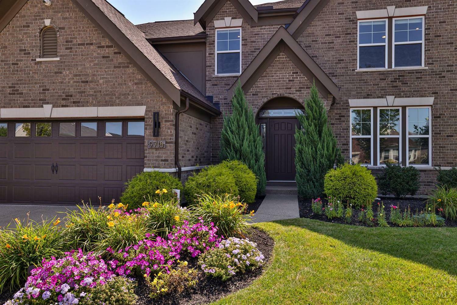 Property Photo: 9718 Kensington Lane OH 45040