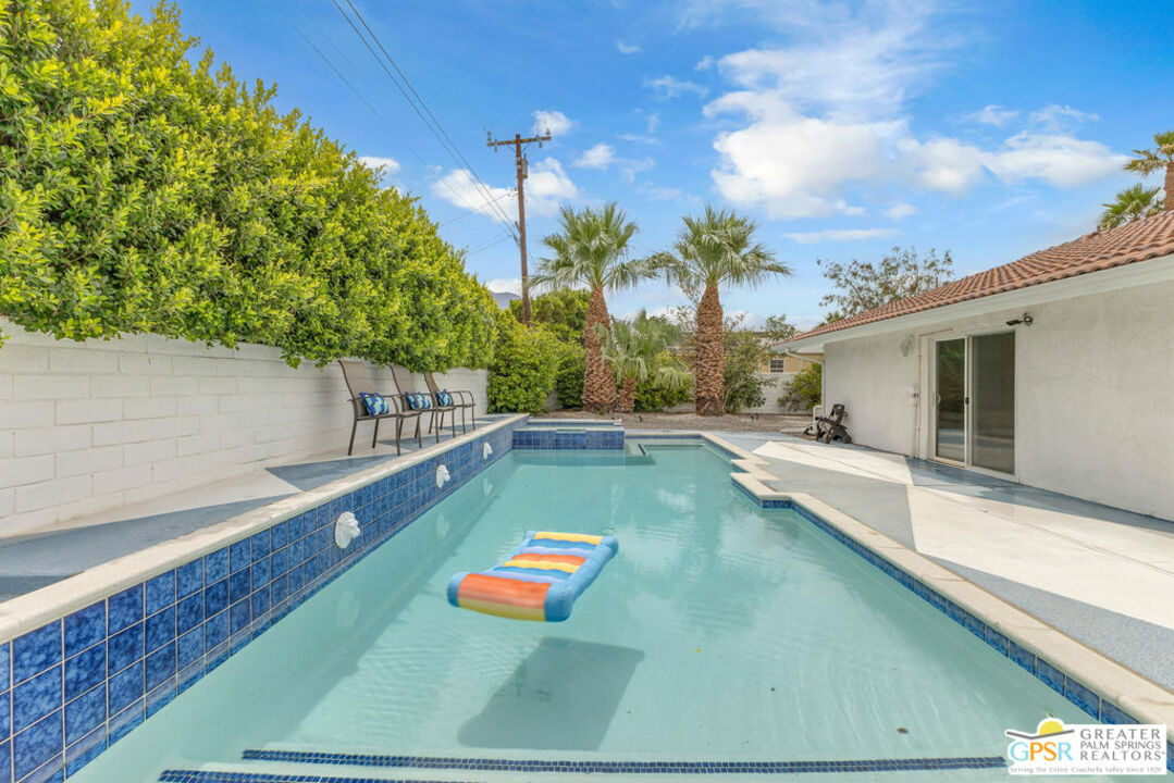 Property Photo: 2375 E Joyce Dr CA 92262