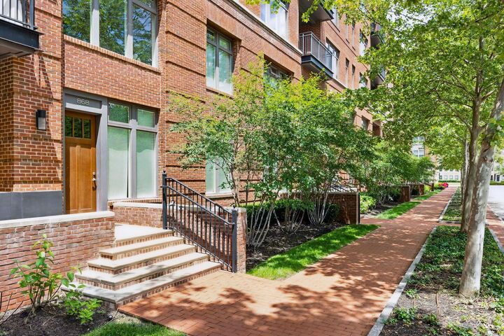Property Photo: 868 Burr Avenue OH 43212