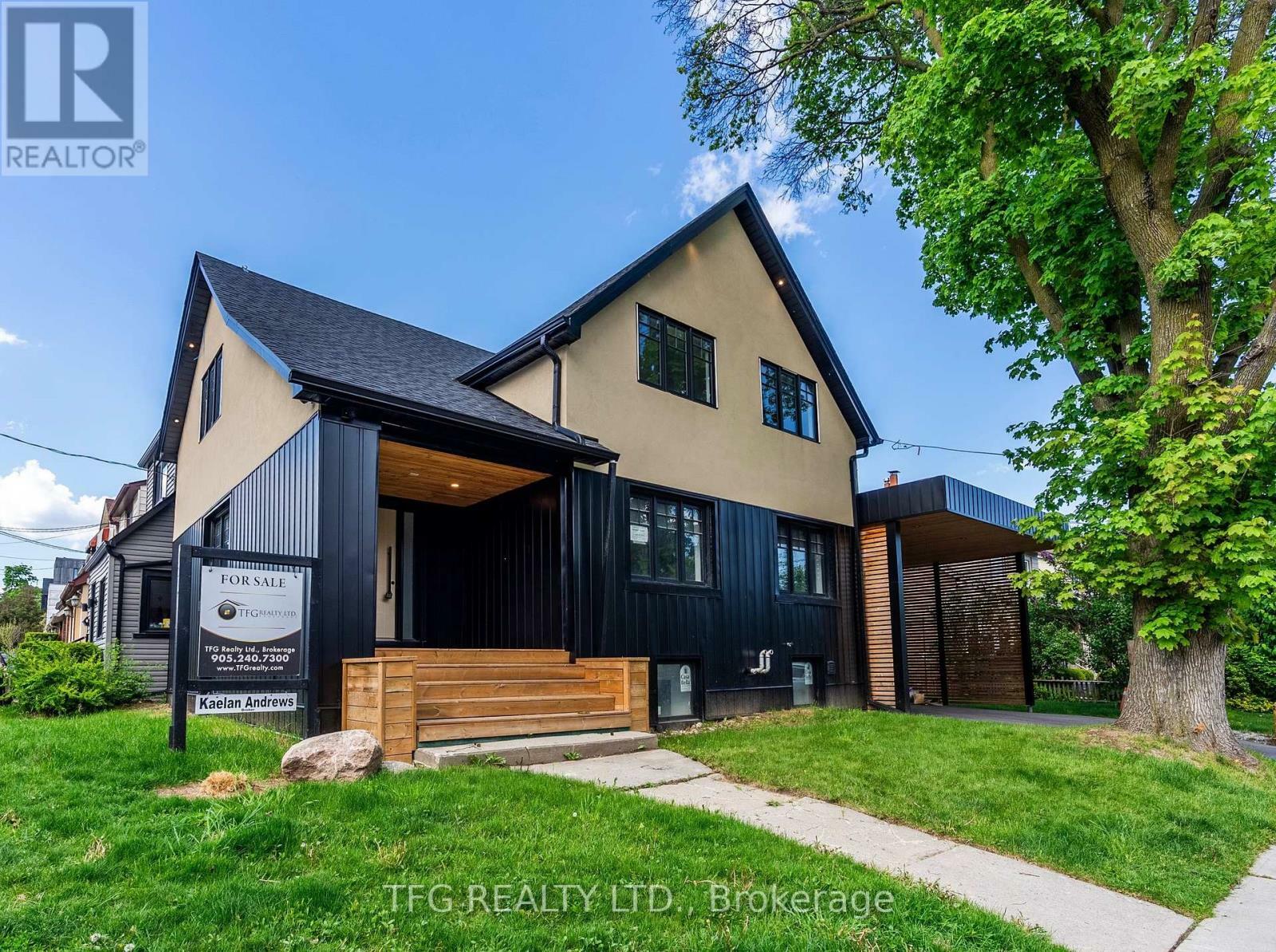 Property Photo: 997 Mount Pleasant Road ON M4P 2L9