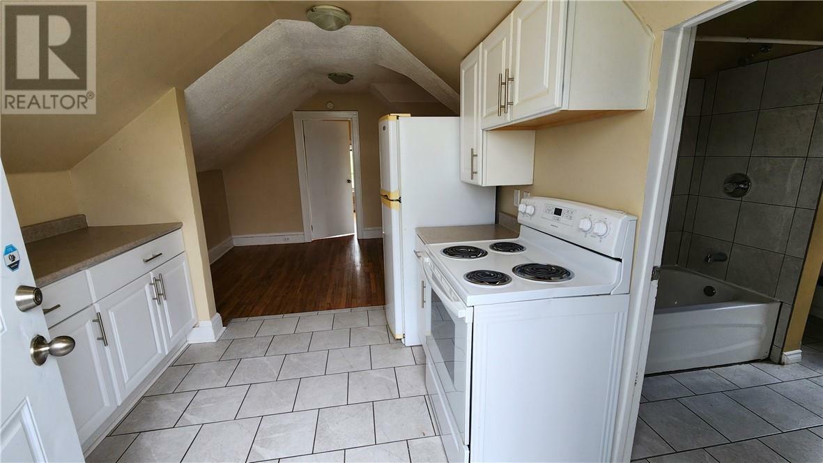 Property Photo:  399 Eva Avenue  ON P3C 4N2 