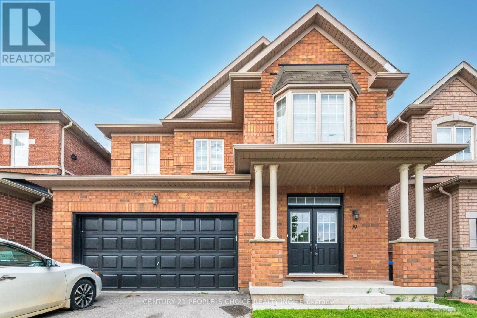 Property Photo:  19 Frobischer Drive  ON L6R 0L4 