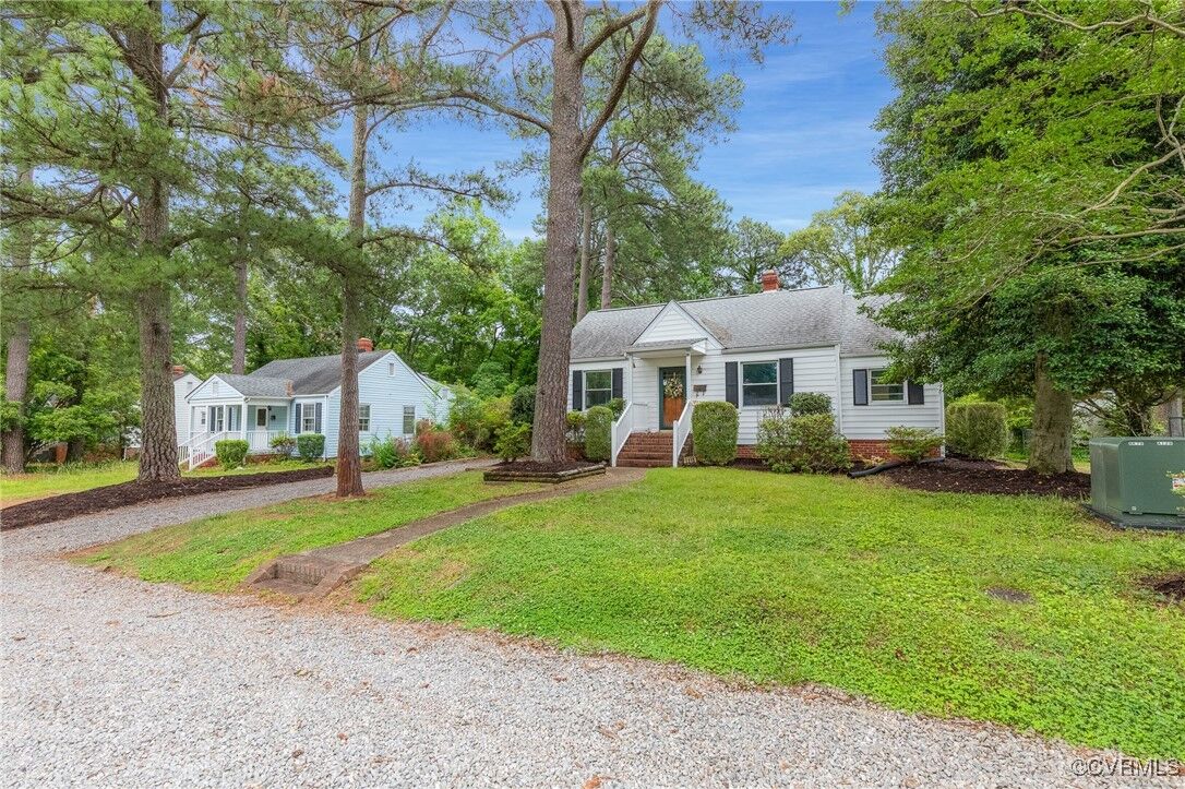 Property Photo:  1213 Hillside Avenue  VA 23229 