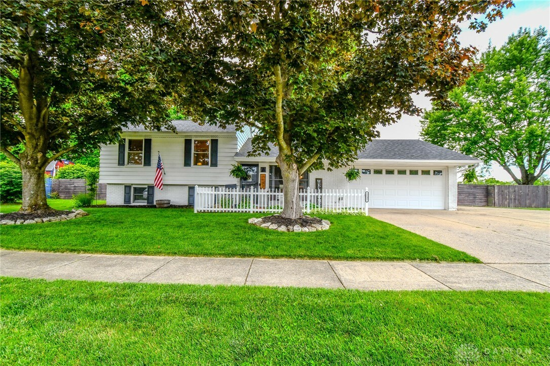 Property Photo:  1137 Edgebrook Avenue  OH 45344 