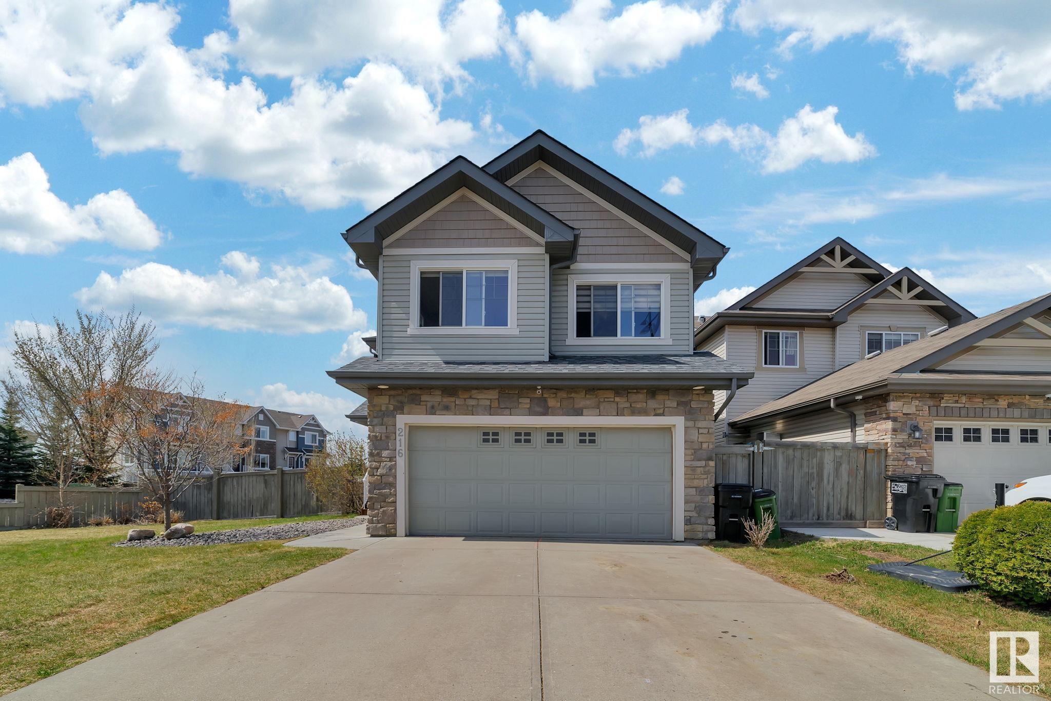Photo de la propriété: 216 55 Street SW AB T6X 0L1