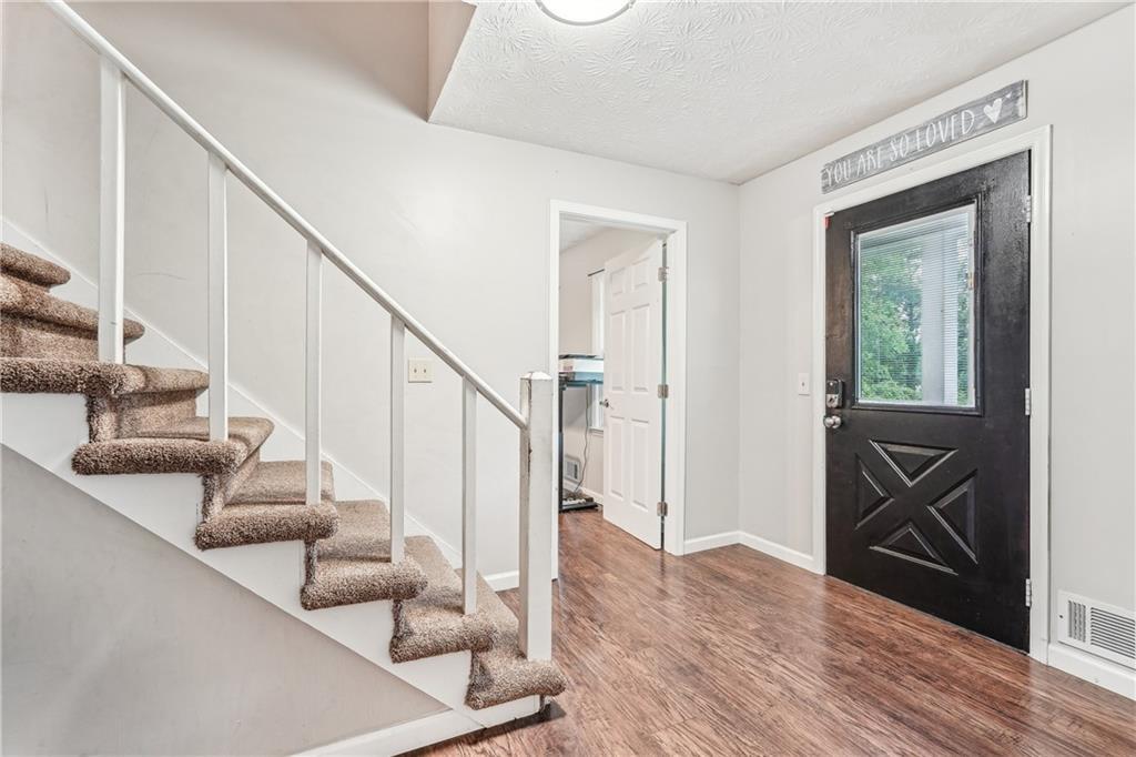Property Photo: 1752 Shadybrook Court GA 30043