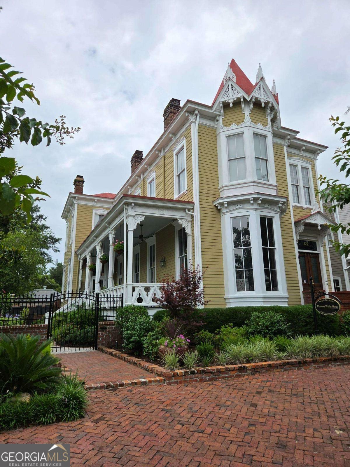 222 E Gwinnett Street  Savannah GA 31401 photo
