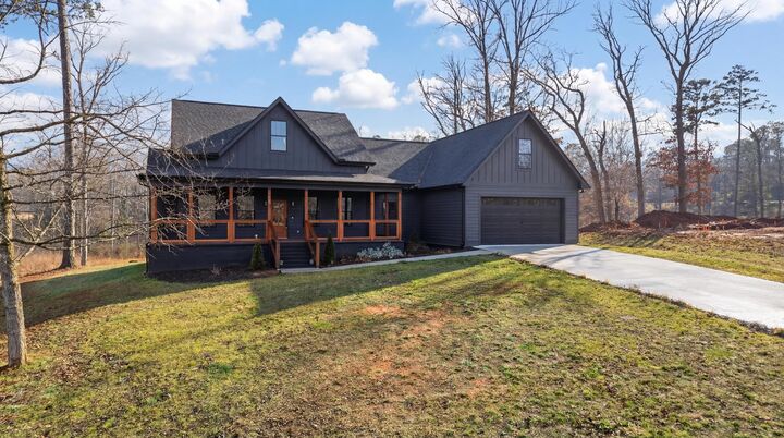 Property Photo:  230 Clubhouse Drive  TN 37347 