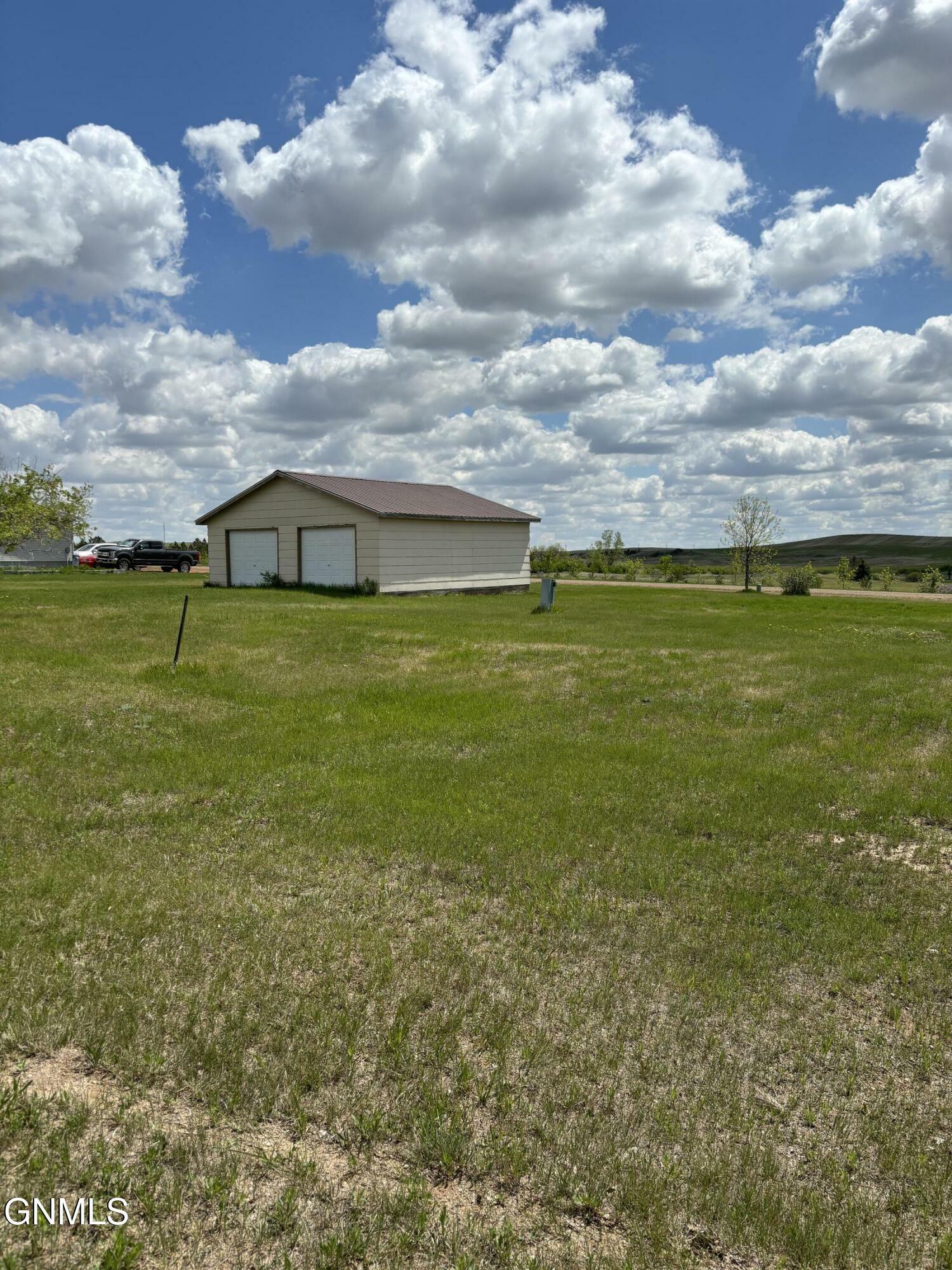 Property Photo: 5th Hillcrest Drive ND 58622