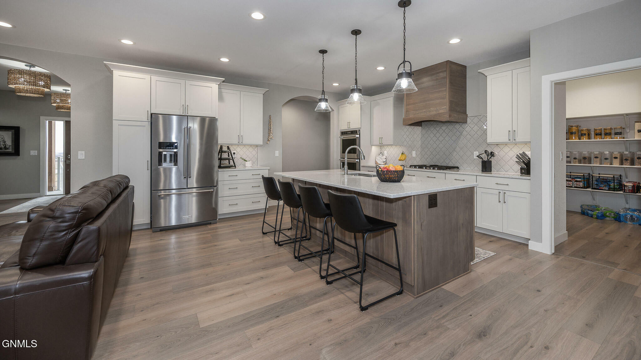Property Photo: 7650 Star Lane ND 58503