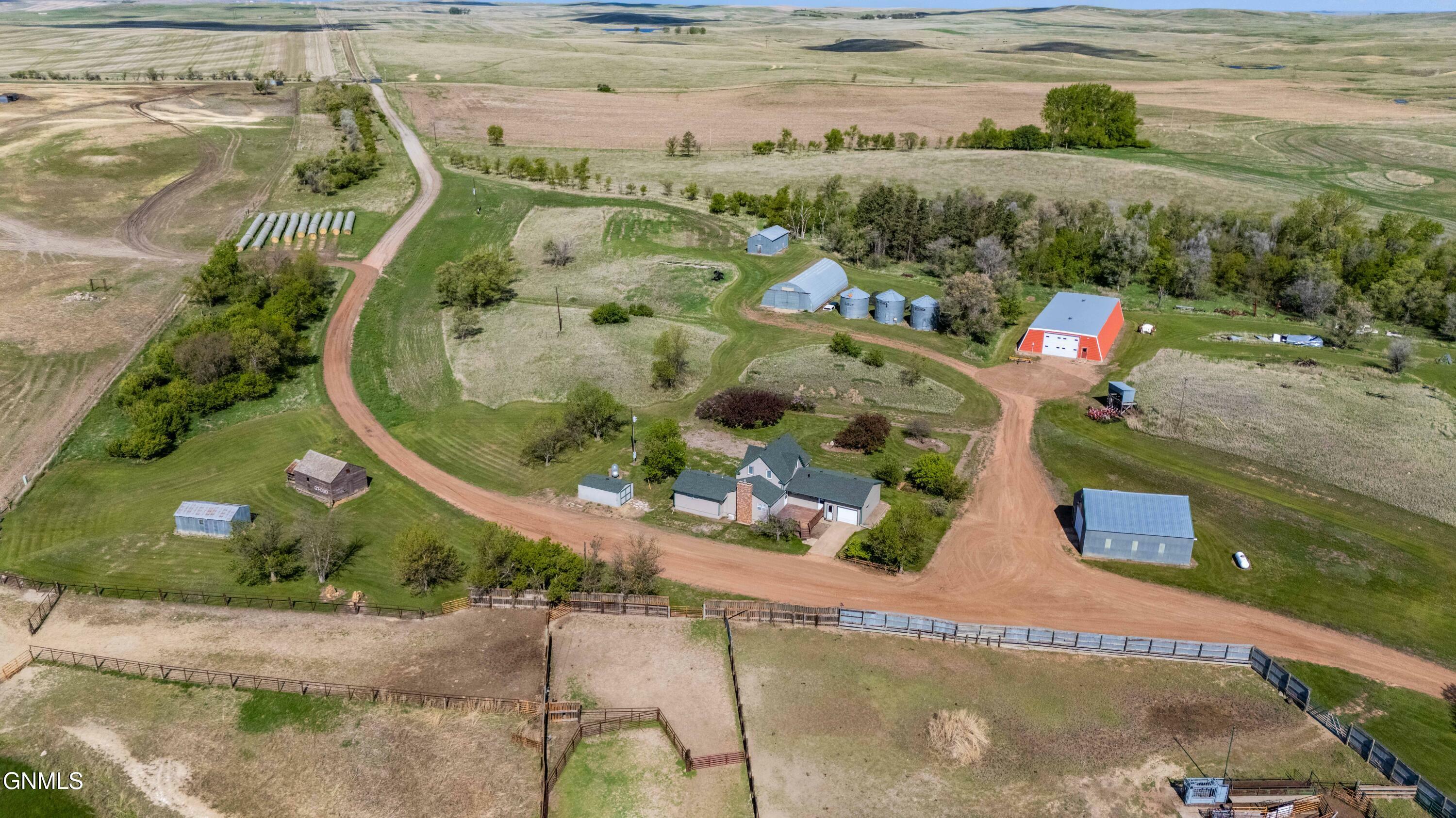 Property Photo: 8315 25th Street SW ND 58652