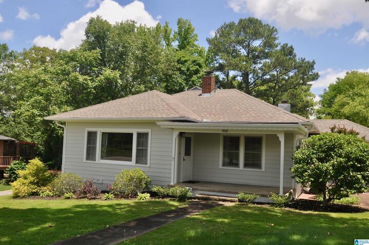 Property Photo:  806 SW 4th Avenue  AL 35055 
