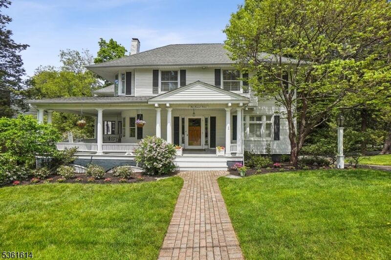 Property Photo:  5 Sunset Dr  NJ 07901