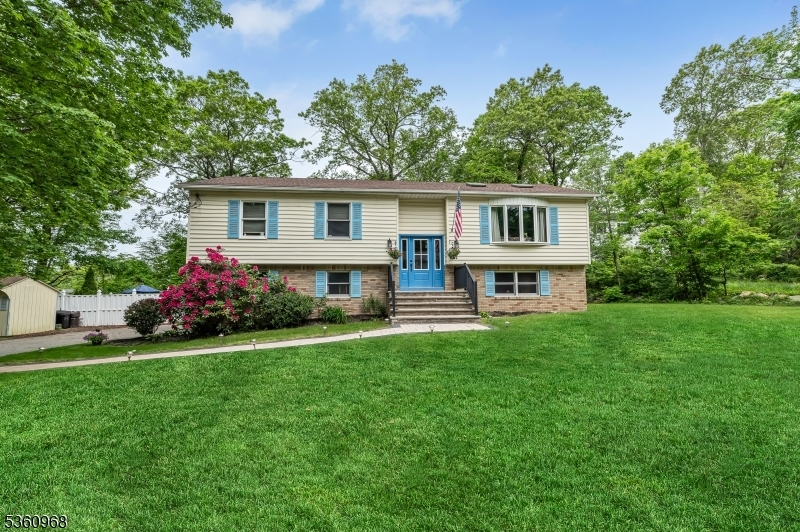Property Photo:  147 Papscoe Rd  NJ 07421 