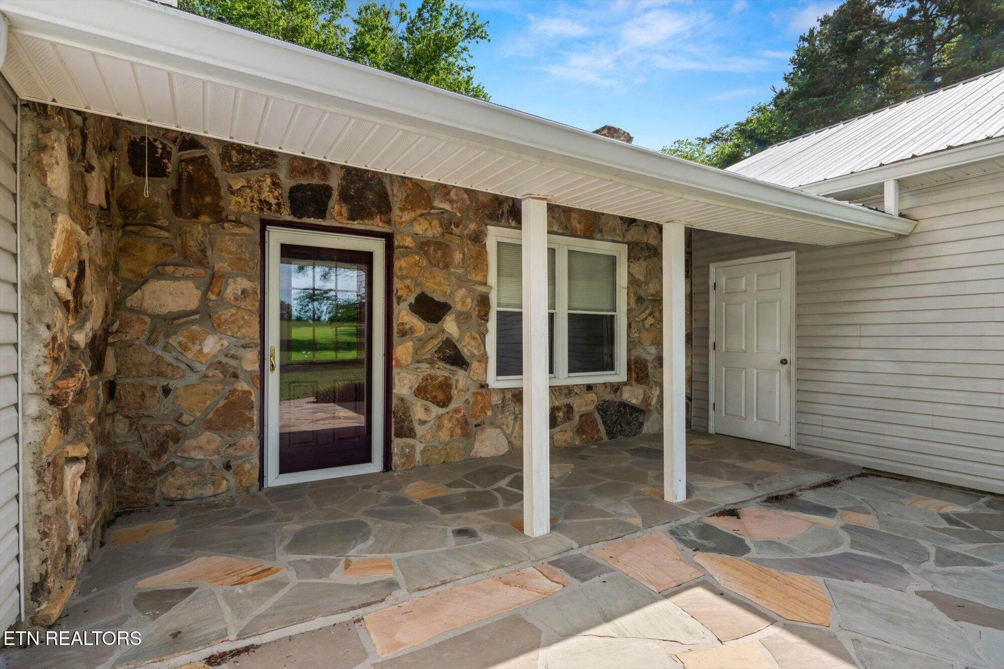 Property Photo: 516 County Road 616 TN 37303