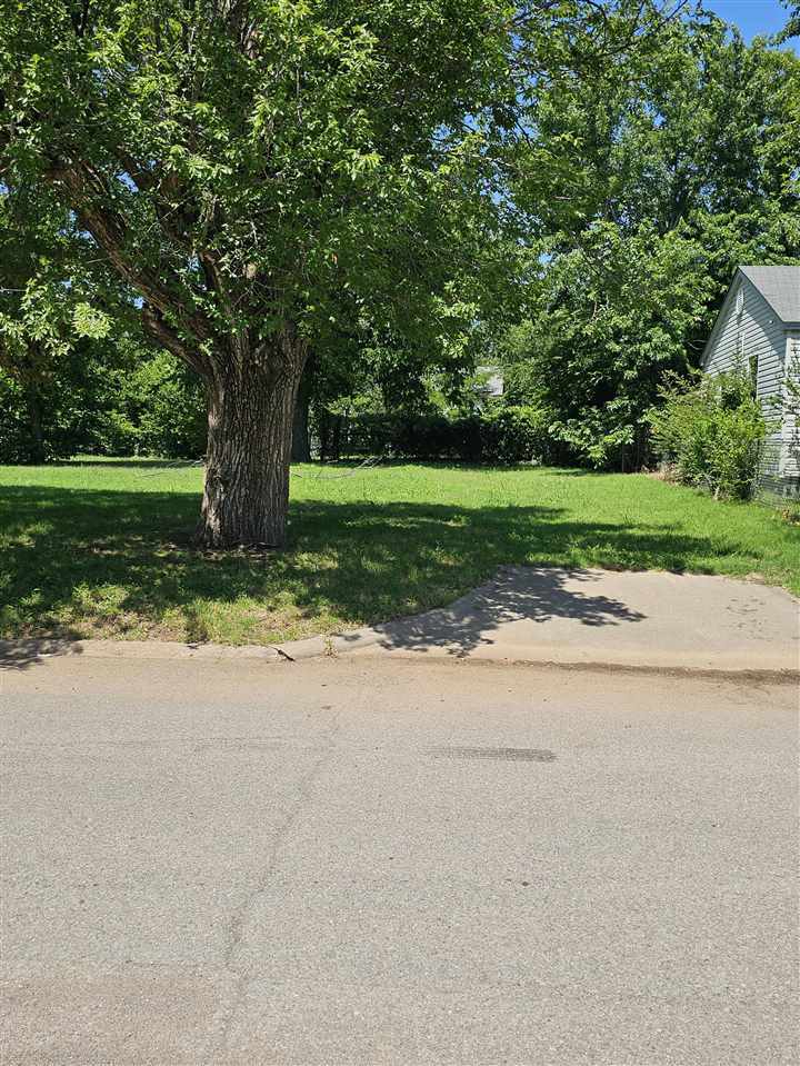Property Photo:  502 NE Patterson  OK 73507 