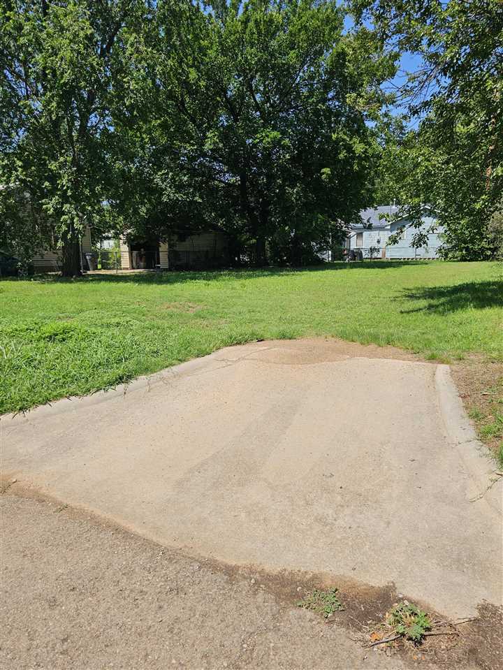 Property Photo: 508 NE Patterson OK 73507