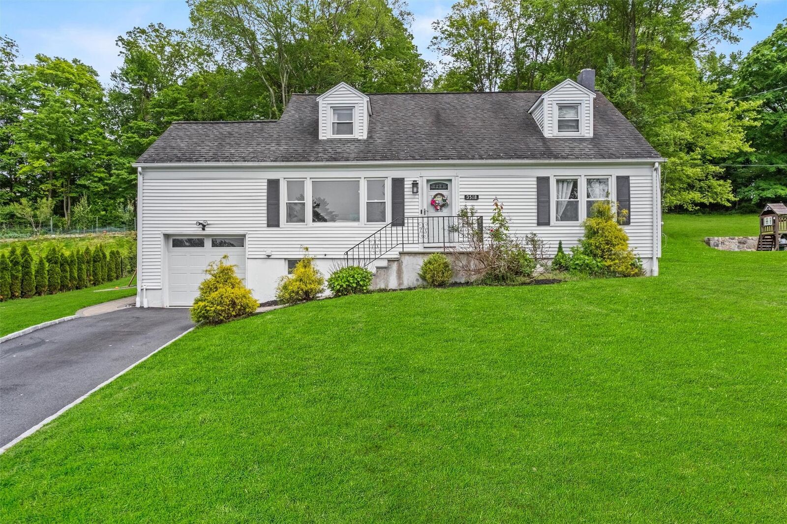 Property Photo:  3518 Overlook Avenue  NY 10598 