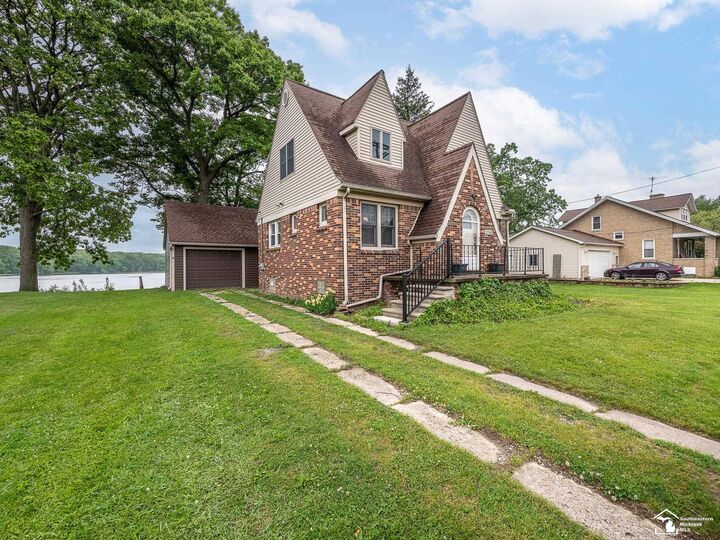 27145 James Avenue  Flat Rock MI 48134-1171 photo