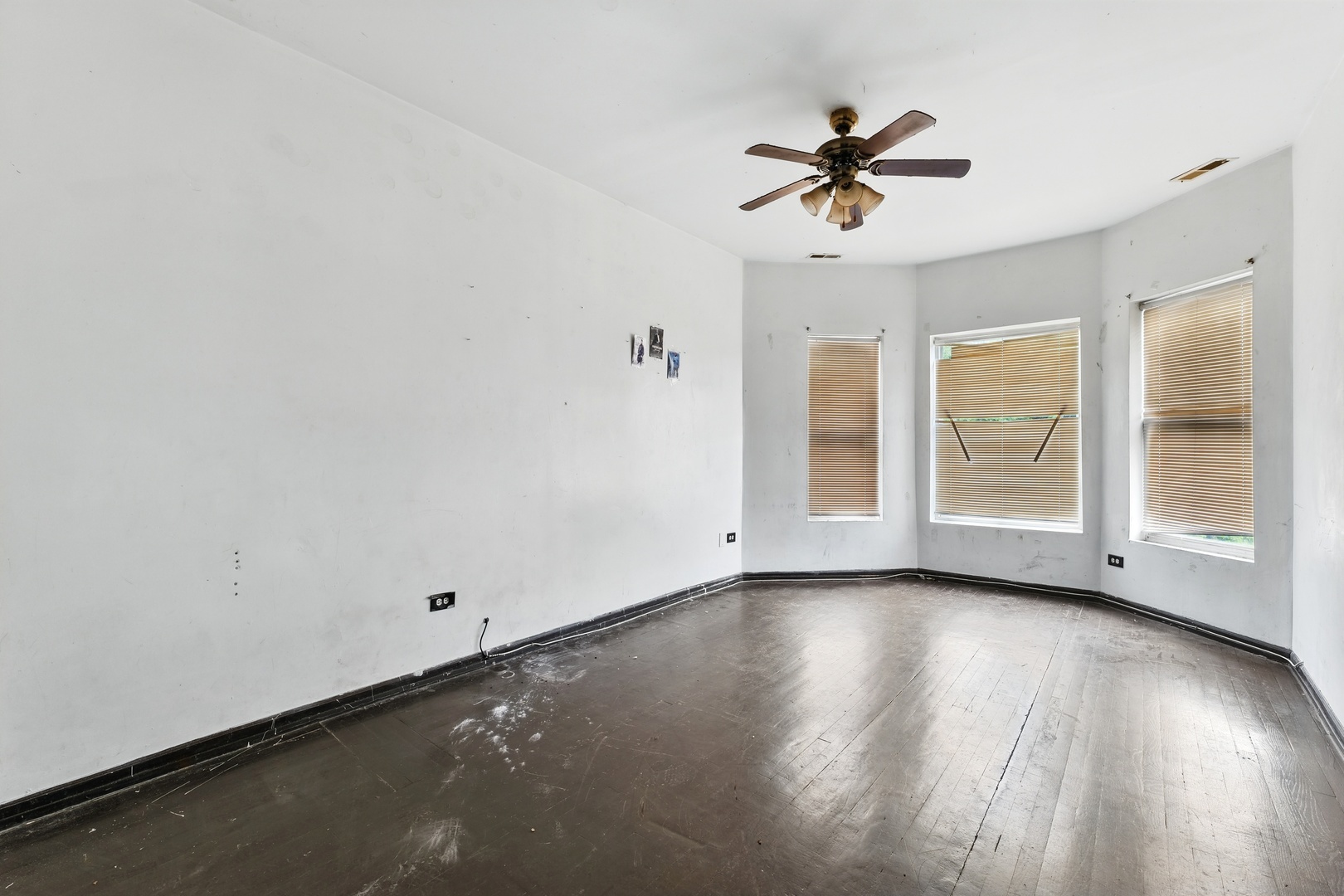 Property Photo:  3715 W Grenshaw Street  IL 60624 