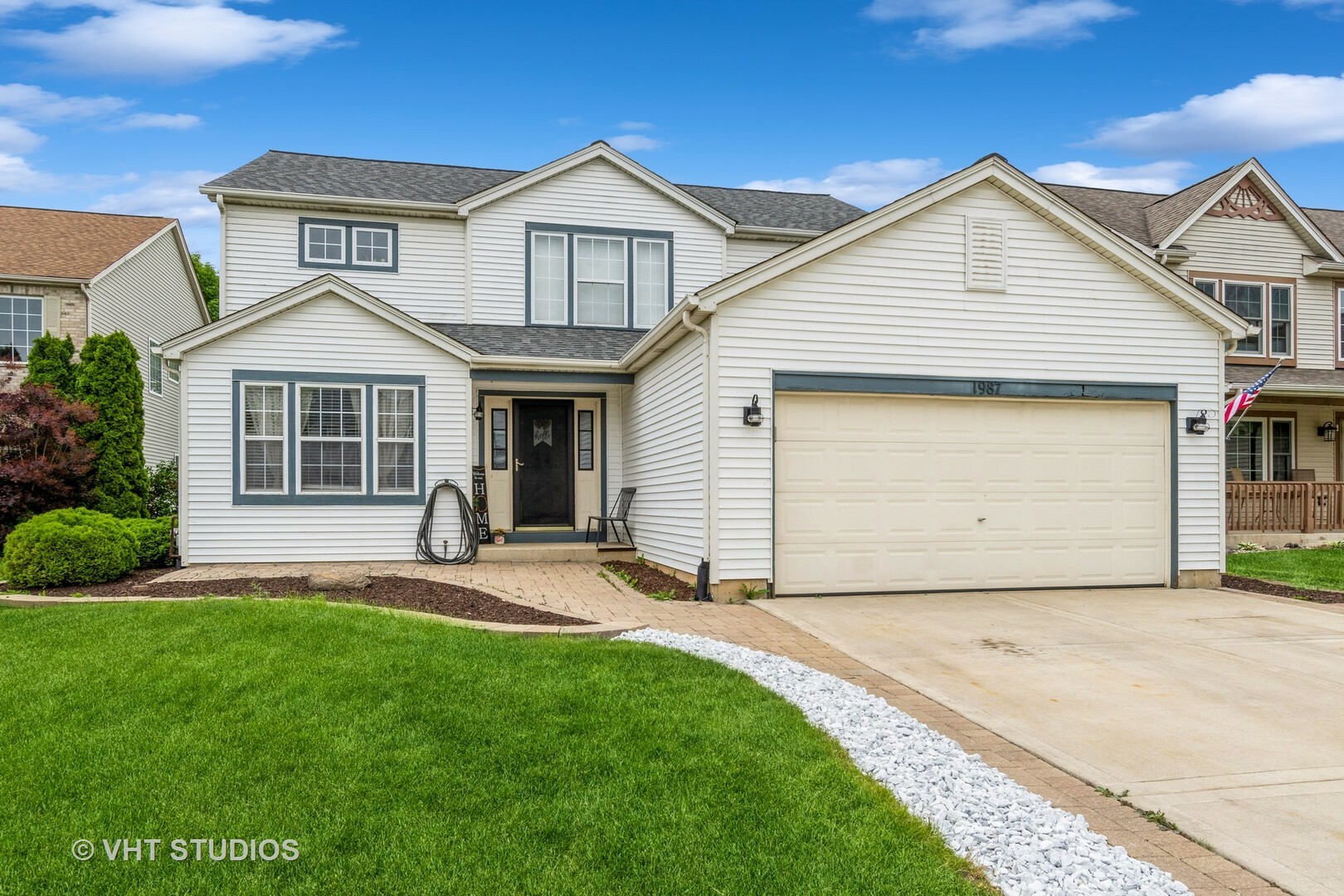 Property Photo: 1987 Rosehill Court IL 60446