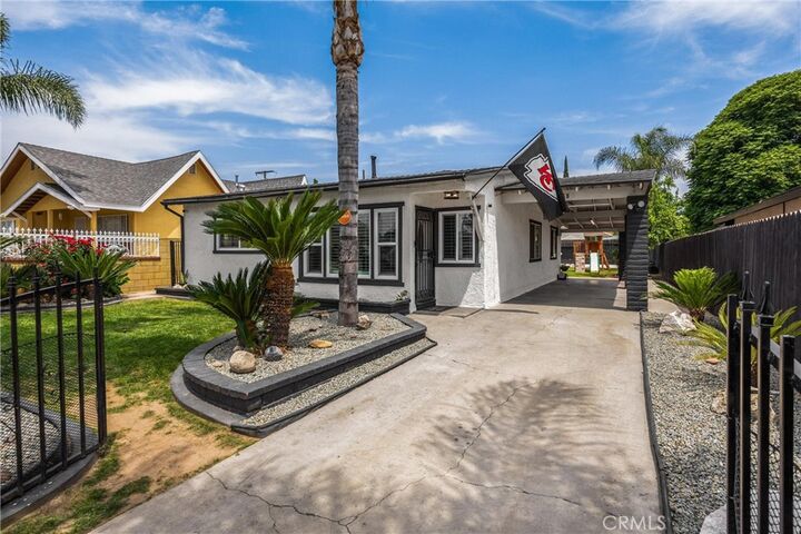 Property Photo: 958 Magnolia Avenue CA 92411