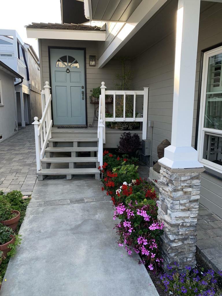 Property Photo: 429 Begonia Avenue CA 92625
