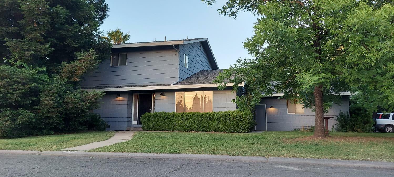 Property Photo: 1525 Caroleigh Way CA 95993