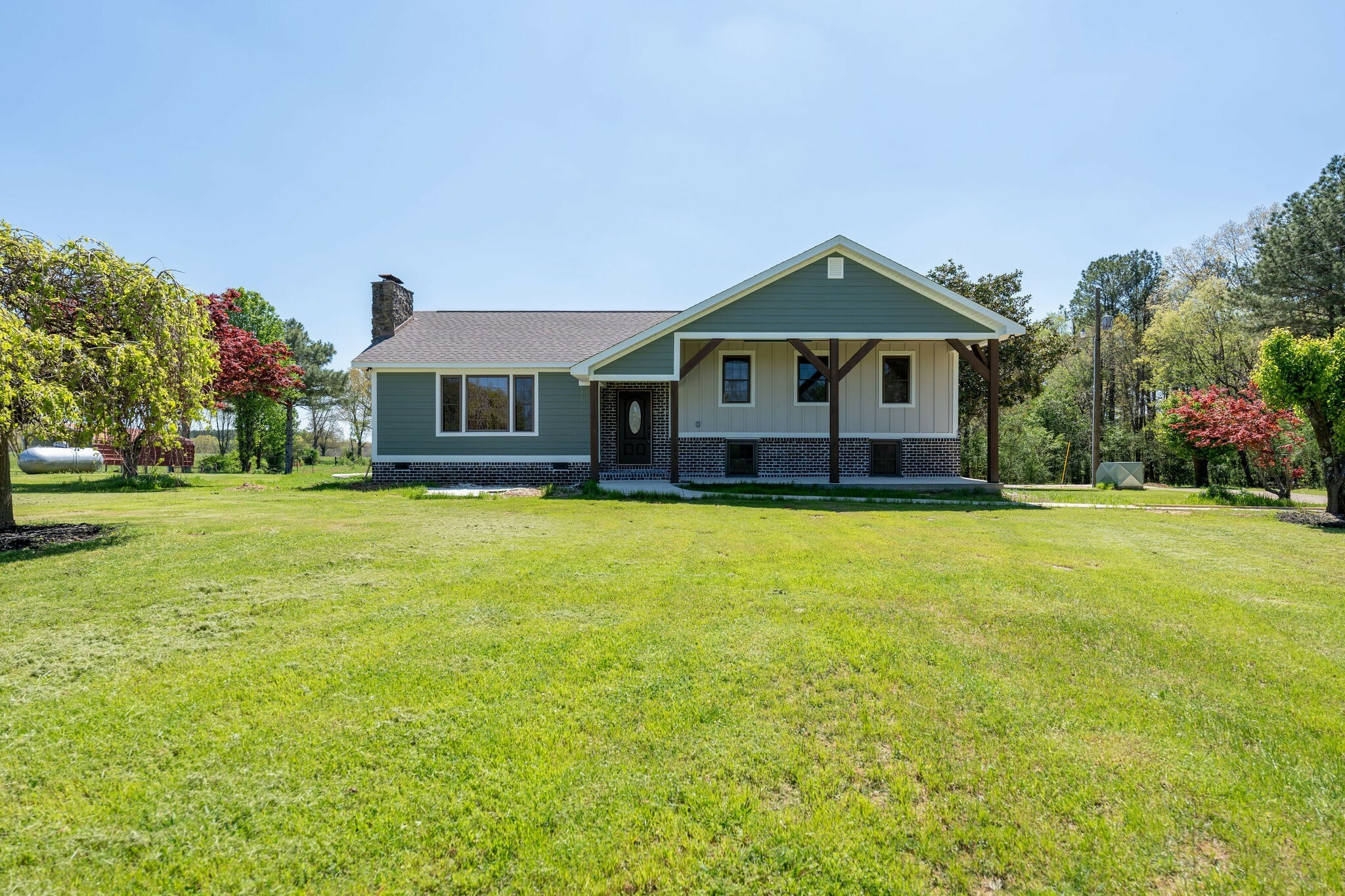 Property Photo: 1596 Railroad Bed Rd TN 38450