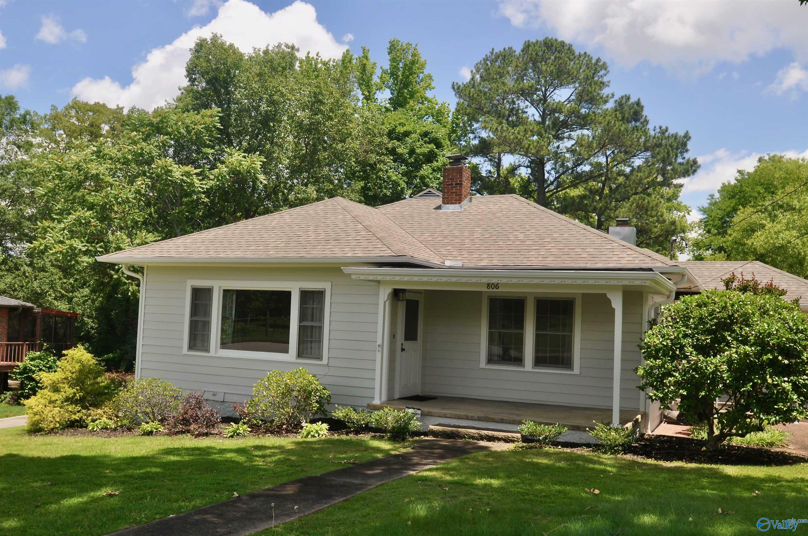 Property Photo: 806 4th Avenue AL 35055