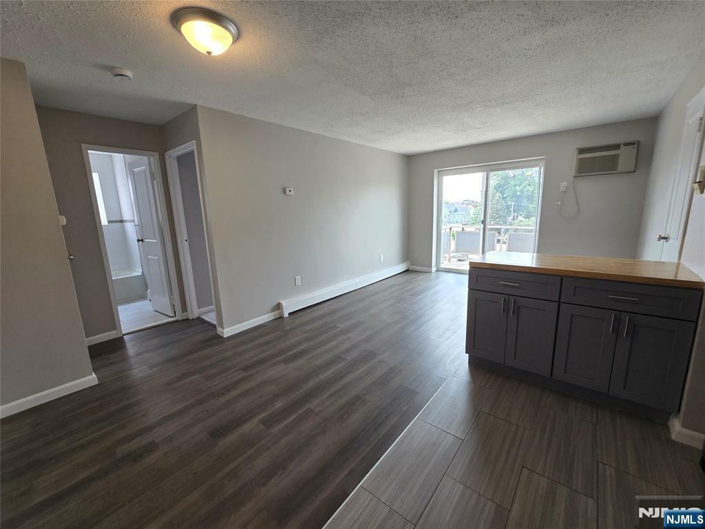 Property Photo: 316 Park Street 3C NJ 07601