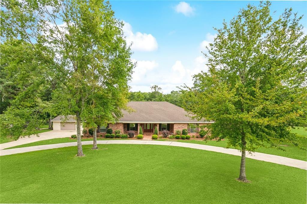 Property Photo: 63 Doubloon Drive LA 70461