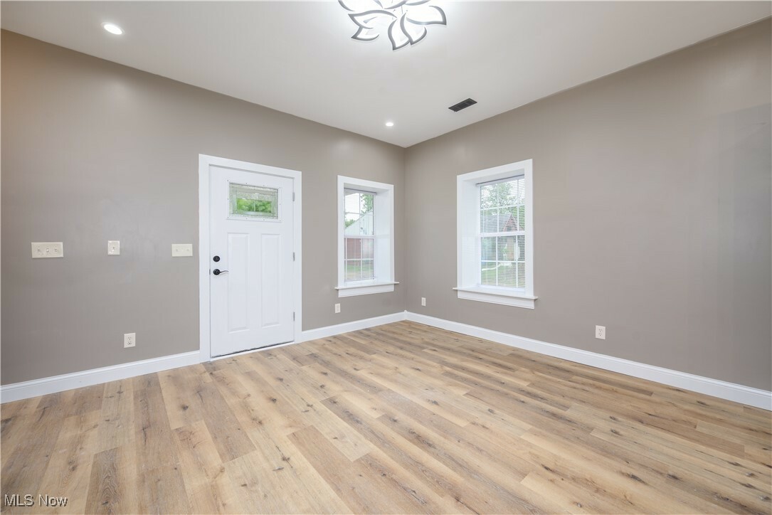 Property Photo:  311 George Street  OH 44203 