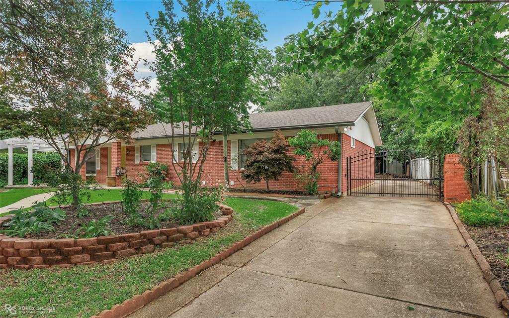 Property Photo:  6309 River Road  LA 71105 