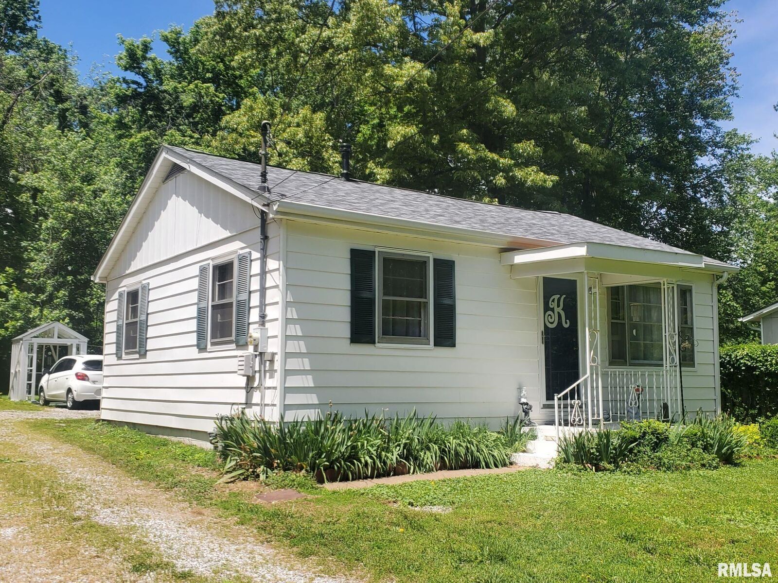 Property Photo:  710 N Billy Bryan Street  IL 62901 