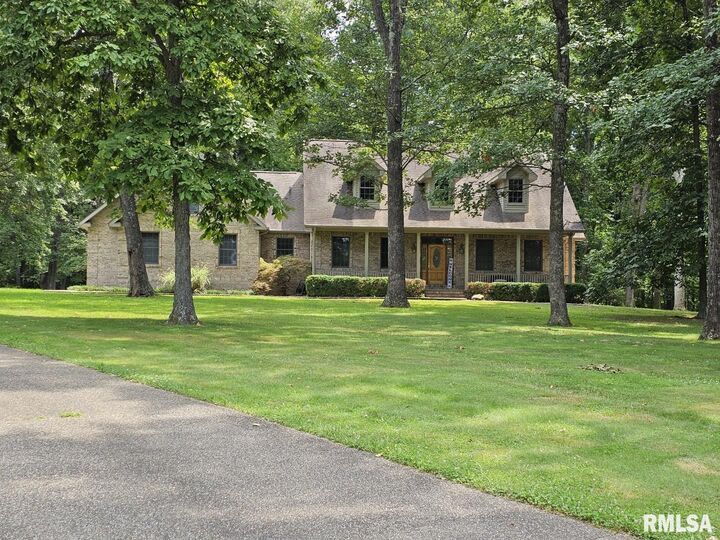 9 Fawn Drive  Fairfield IL 62837 photo
