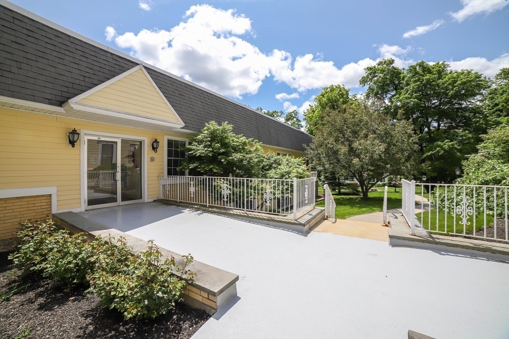 Property Photo: 48 Phillips Rd 14 MA 01520