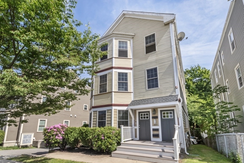 Property Photo:  337-339 Gallivan Blvd 2  MA 02124 