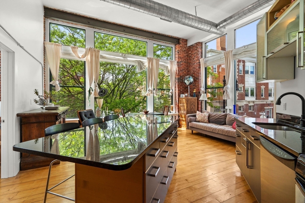 Property Photo:  281 Essex Street 206  MA 01970 