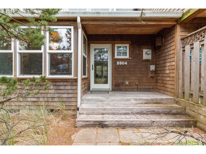 5904 Barefoot Ln  Pacific City OR 97135 photo