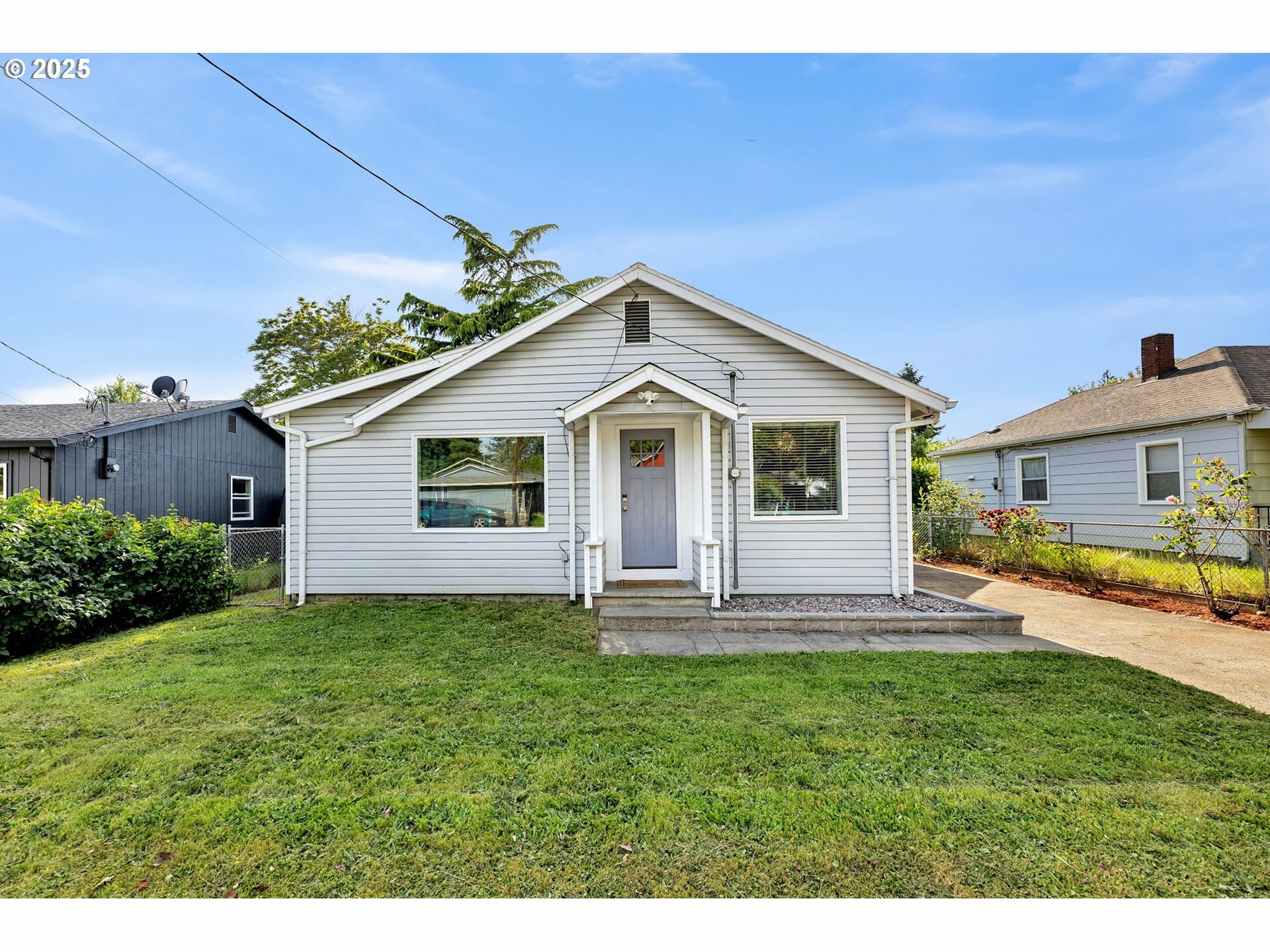 Property Photo: 3018 U St WA 98663