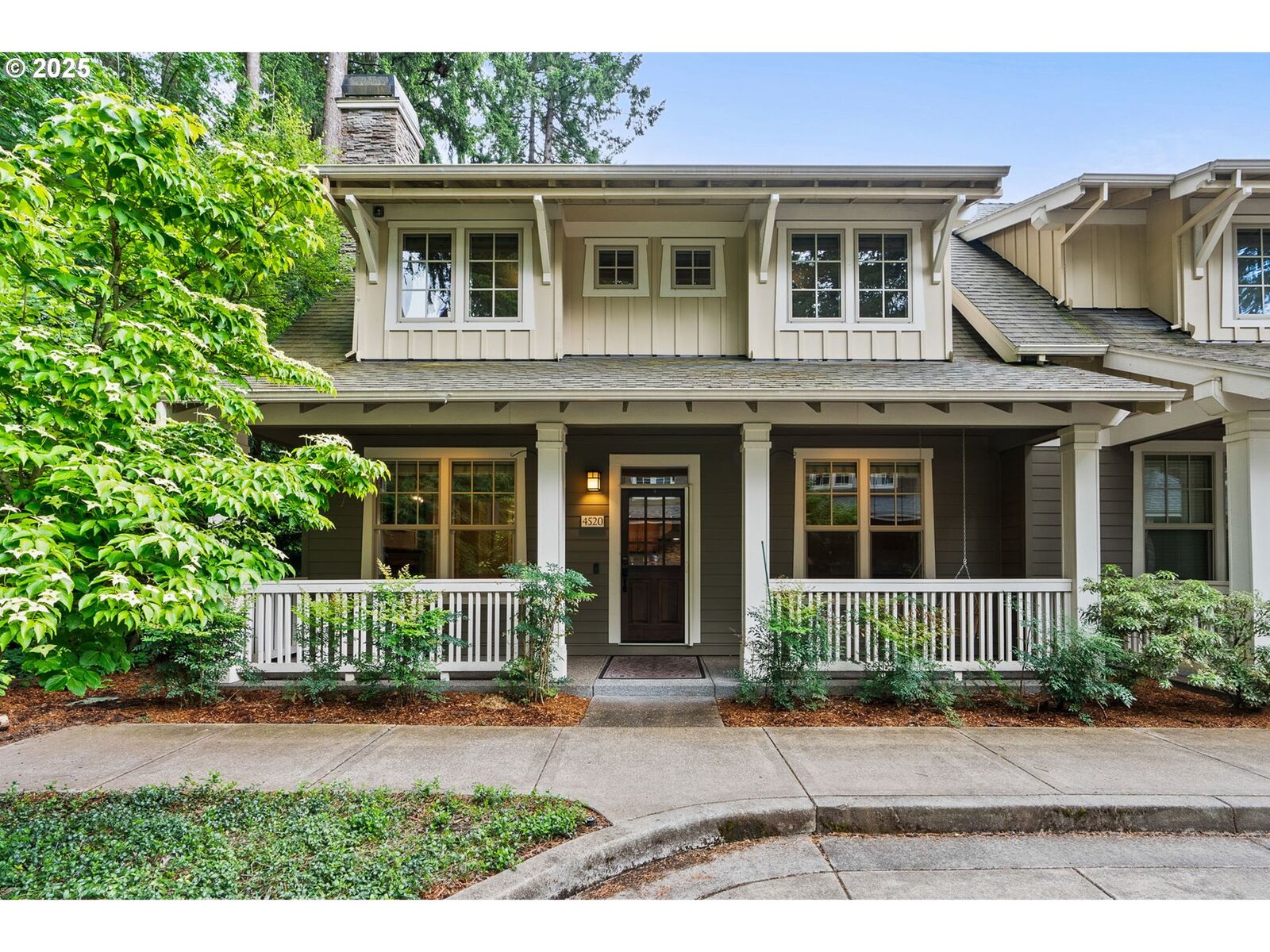 Property Photo: 4520 Trillium Woods OR 97035