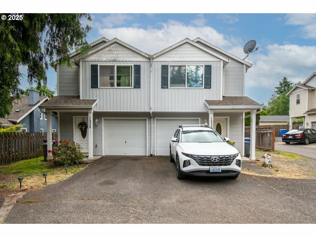 Property Photo:  1533 Cellars Ave  WA 98661 