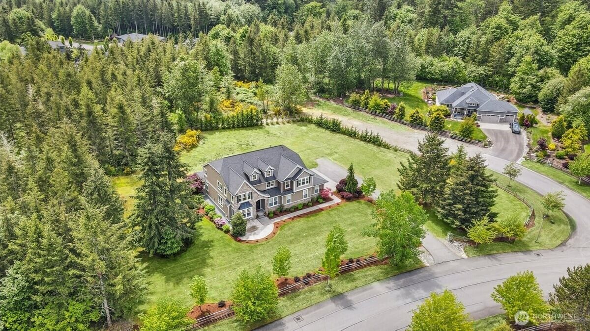 Property Photo: 31045 219th Way SE WA 98010