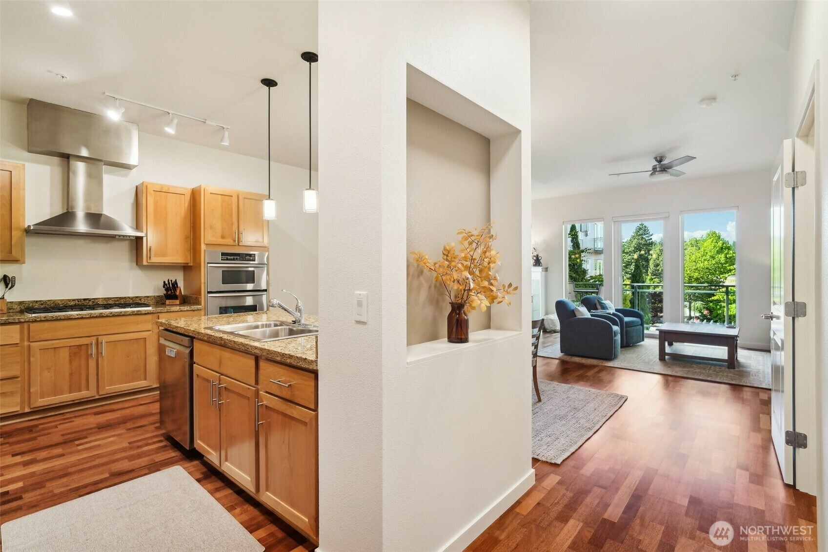Property Photo:  375  Kirkland Avenue 216  WA 98033 