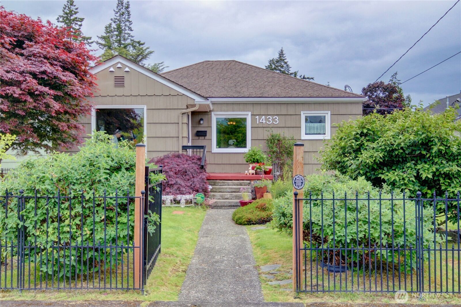 Property Photo:  1433 S 12th Street  WA 98274 