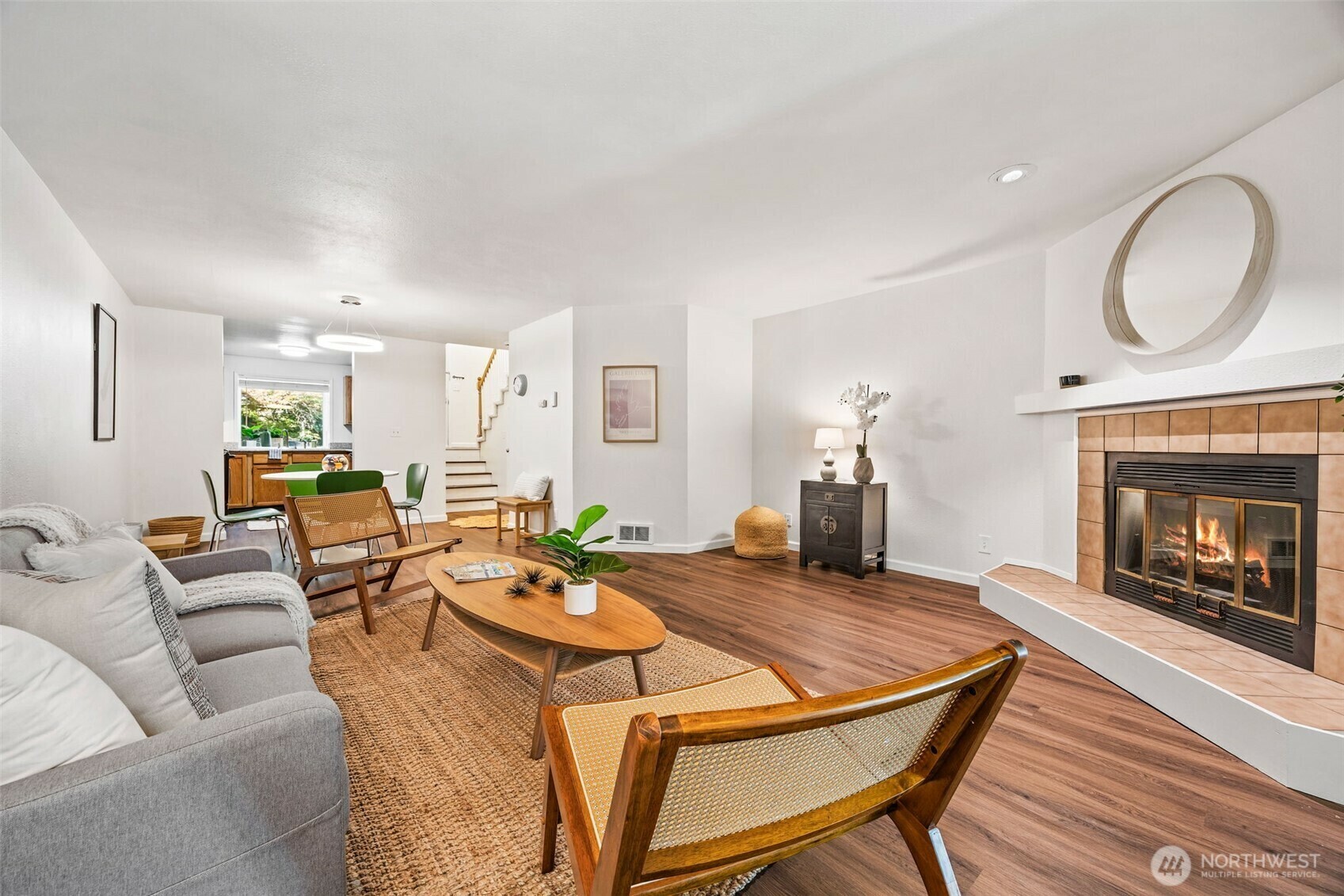 Property Photo: 9522 1st Avenue NE B6 WA 98115
