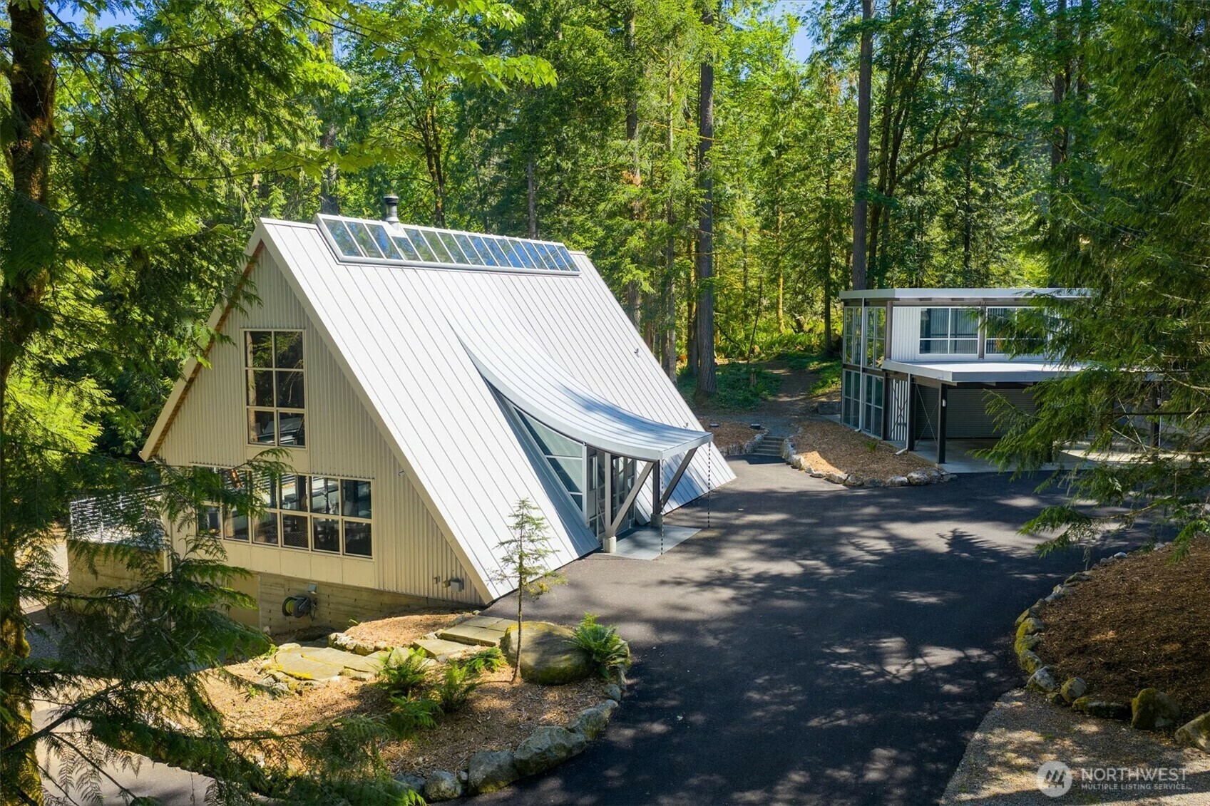 Property Photo: 26222 SE 152nd St WA 98027