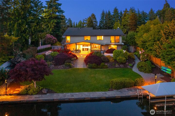 Property Photo:  12  Columbia Key  WA 98006 